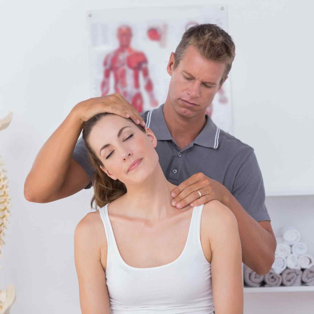 https://hospitalbethesda.org/wp-content/uploads/2015/12/kiroprakticar.jpg